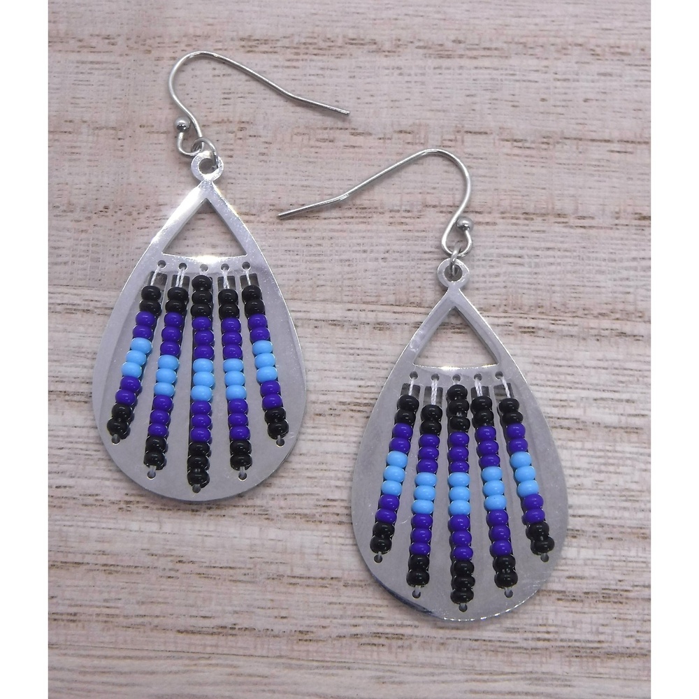 Earrings Teardrop Silver w/ Beads